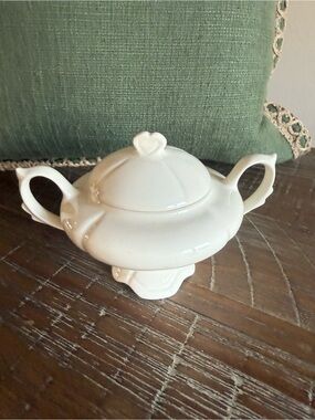 Vintage Fiestaware Ivory Lidded Sugar Bowl HLC